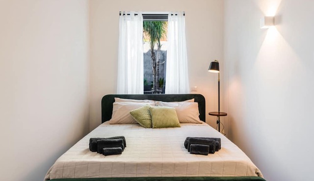 Leone Apartment with Garden by Wonderful Italy