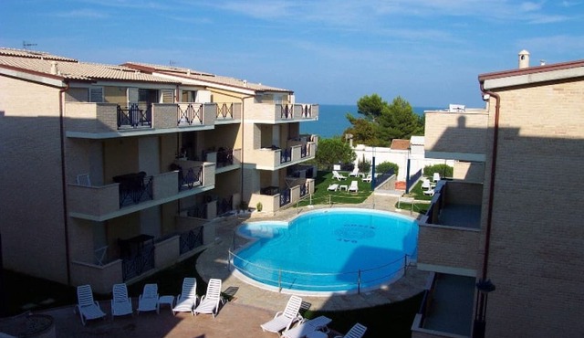 G.Bay D07 - Ground floor apartment with balcony and pool view