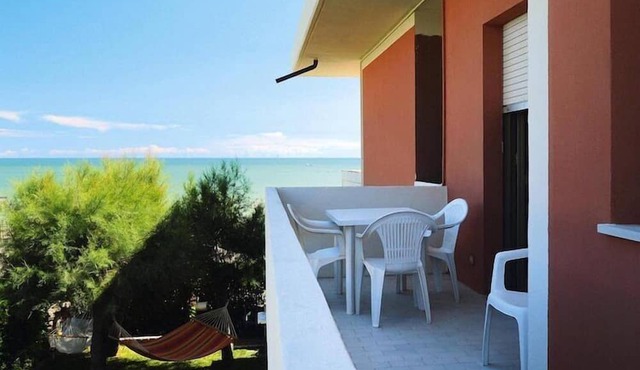 Apartment near Majella Park & Beach