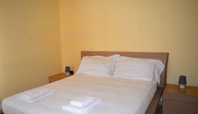 Located in the very heart of Pineto, just a short walk from the beach and extremely convenient to the train station, Sant’Agnese Apartment is the perfect choice for a practical and relaxing holiday. Set on the third floor, it features a balcony overloo