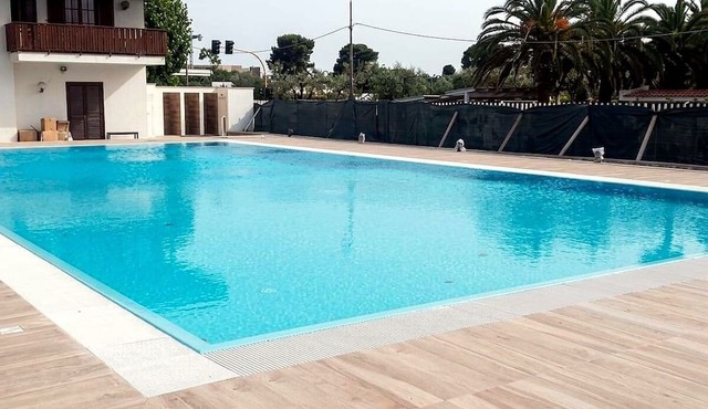 Borgo dei Pioppi Cozy Apartment - sleeps 6, pool & parking, explore Puglia