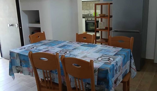 Charming 2-bedroom cottage in enchanting Puglia with AC, WiFi