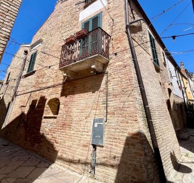 Dimora Intra Alborgodiffuso, Casa design nel borgo medioevale di Serracapriola