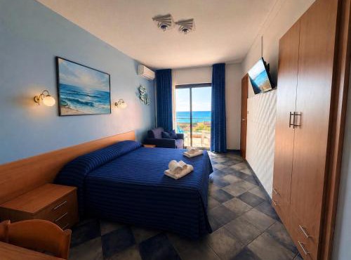 Hotel Jonic